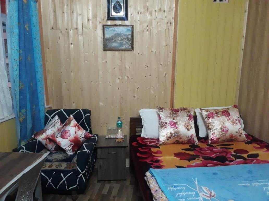 Smriya Homestay Дарджилинг Экстерьер фото